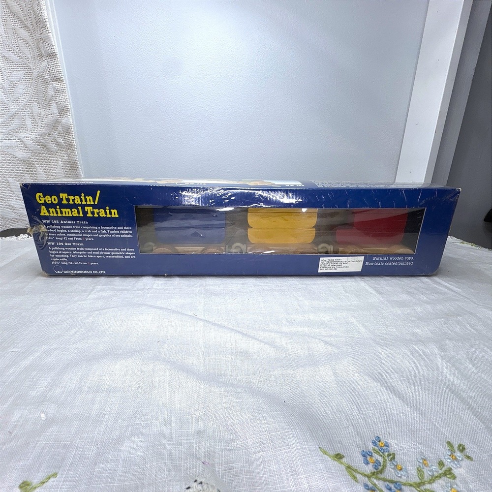 Wonderworld Geo Train Wooden Pull Along Shape Sorting Toy New in Box